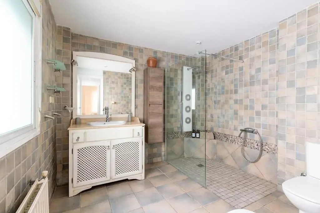 شقة Amplio Piso De 80M2 En Pleno Centro إشبيلية