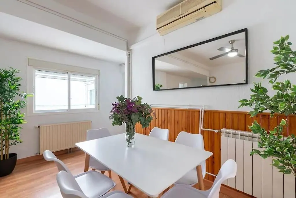 شقة Amplio Piso De 80M2 En Pleno Centro إشبيلية